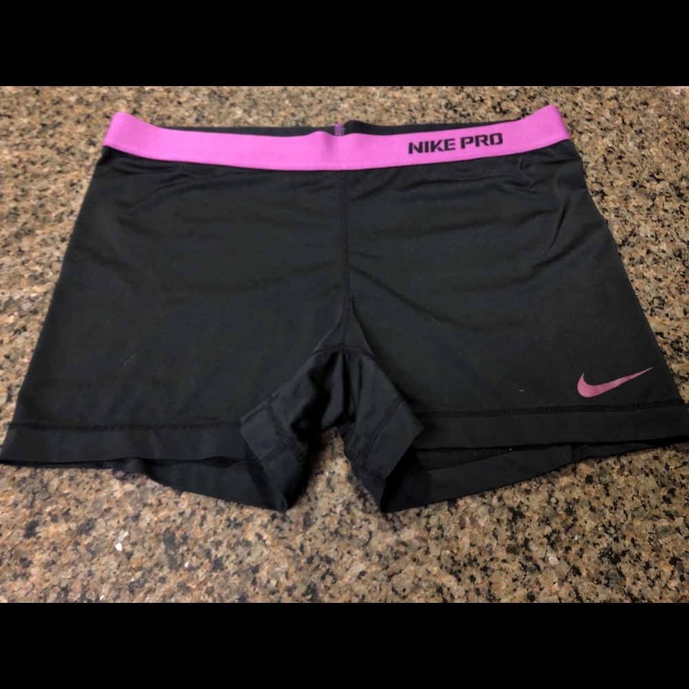 NIKE PRO SHORTS